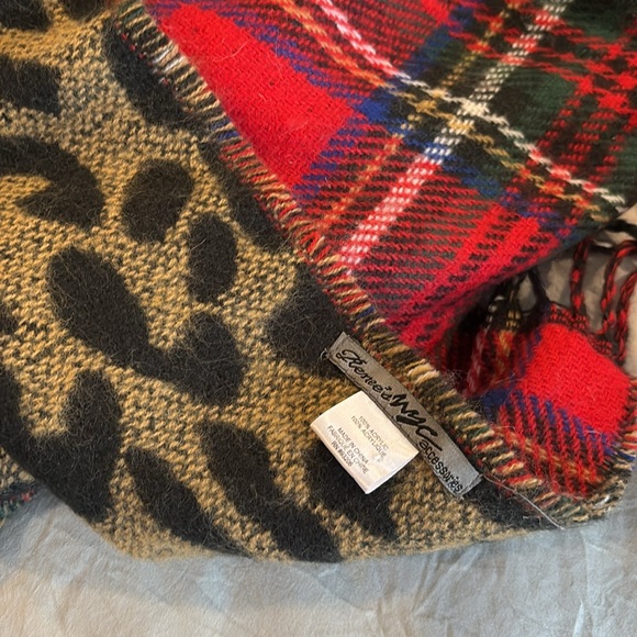 Reversible scarf plaid and leopard print - Picture 5 of 5